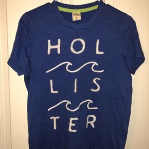 Hollister tee